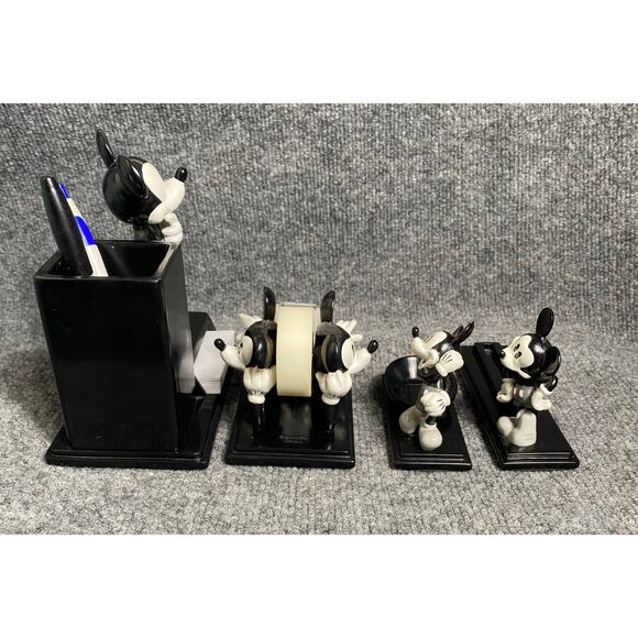 Disney WDCC - Mickey Mouse “The Delivery Boy”- 4 Piece Desk Accessories Set - Picture 2 of 6